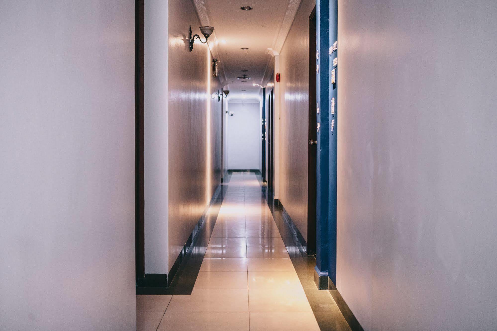 Hotel Gloris Batam Exterior photo
